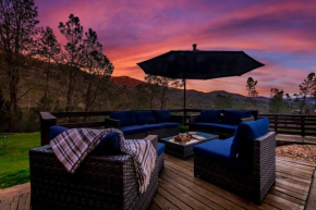 Sierra Vista Lookout Lodge with Creek, Waterfall and Waterholes, minutes from Bass Lake and Yosemite South Gate